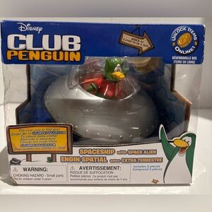 SOLD Disney 2009 Club Penguin Spaceship with Alien Playset Jakks New Worn Box